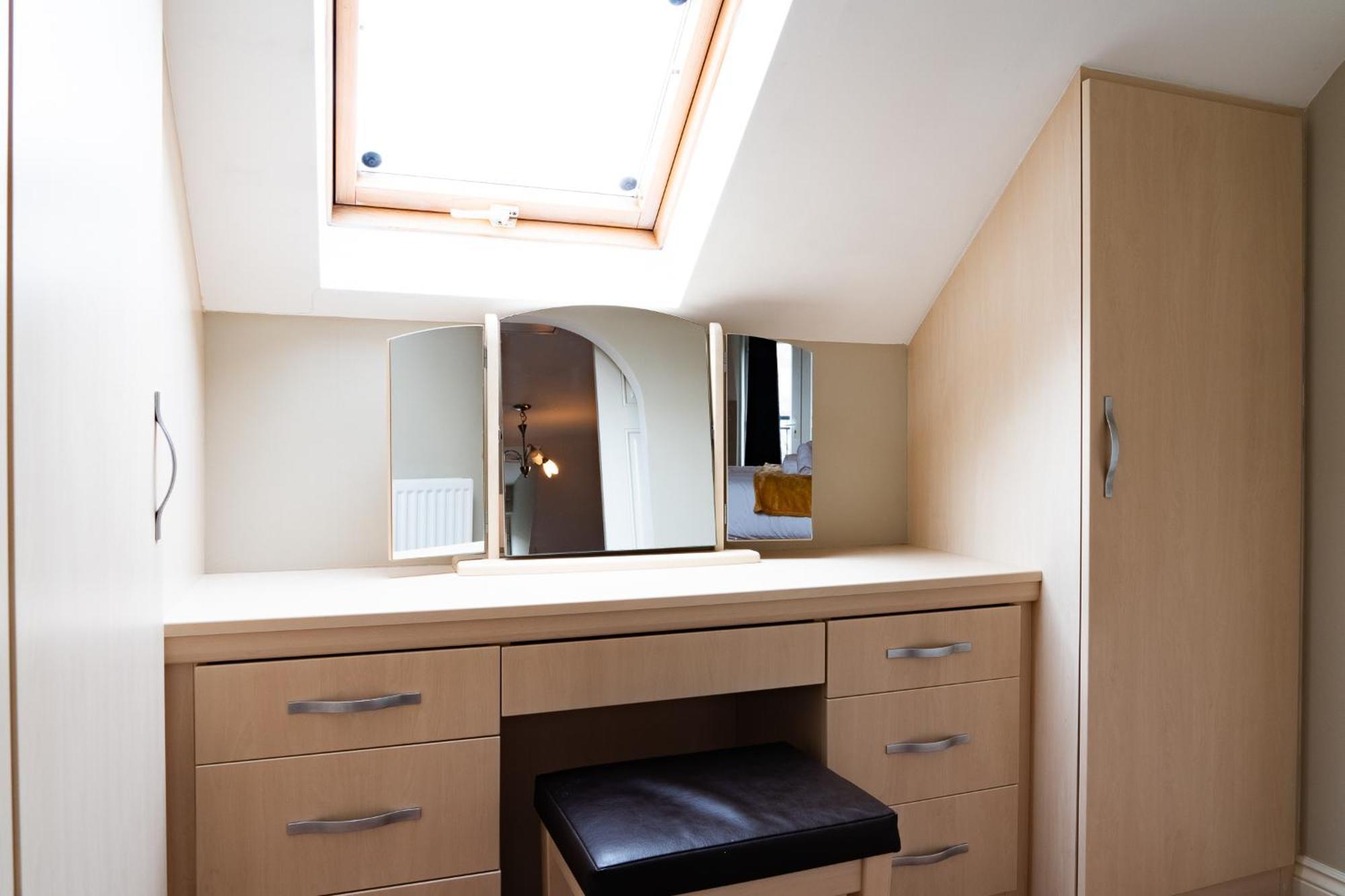 Entire 4 Bed Cosy Luxury Spacious House Huntingdon Exterior photo